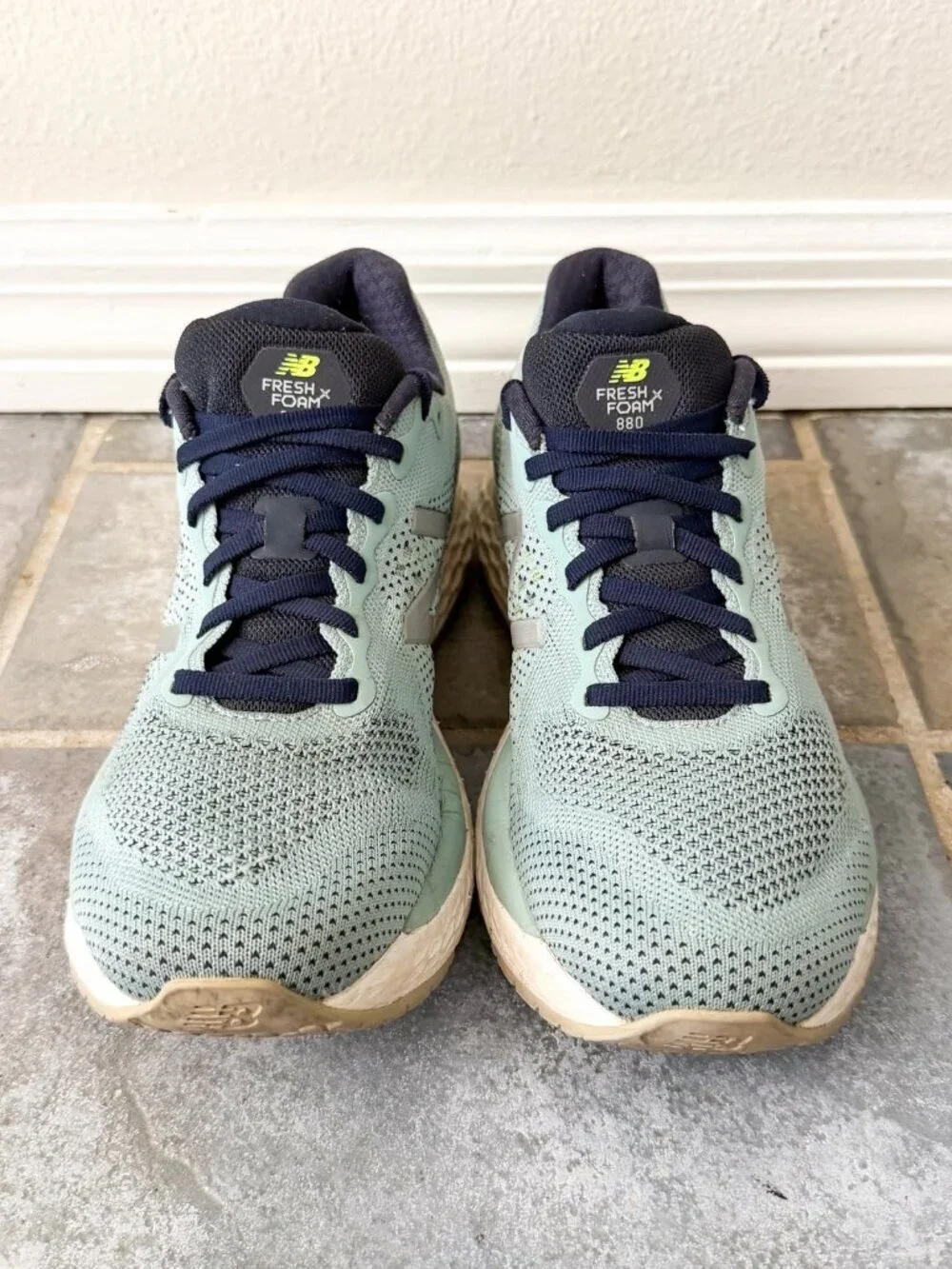 New Balance Fresh Foam 880 Womens 9.5 Green Running Shoes Athletic